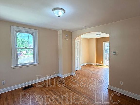 5th image of 601 Littlecroft Rd