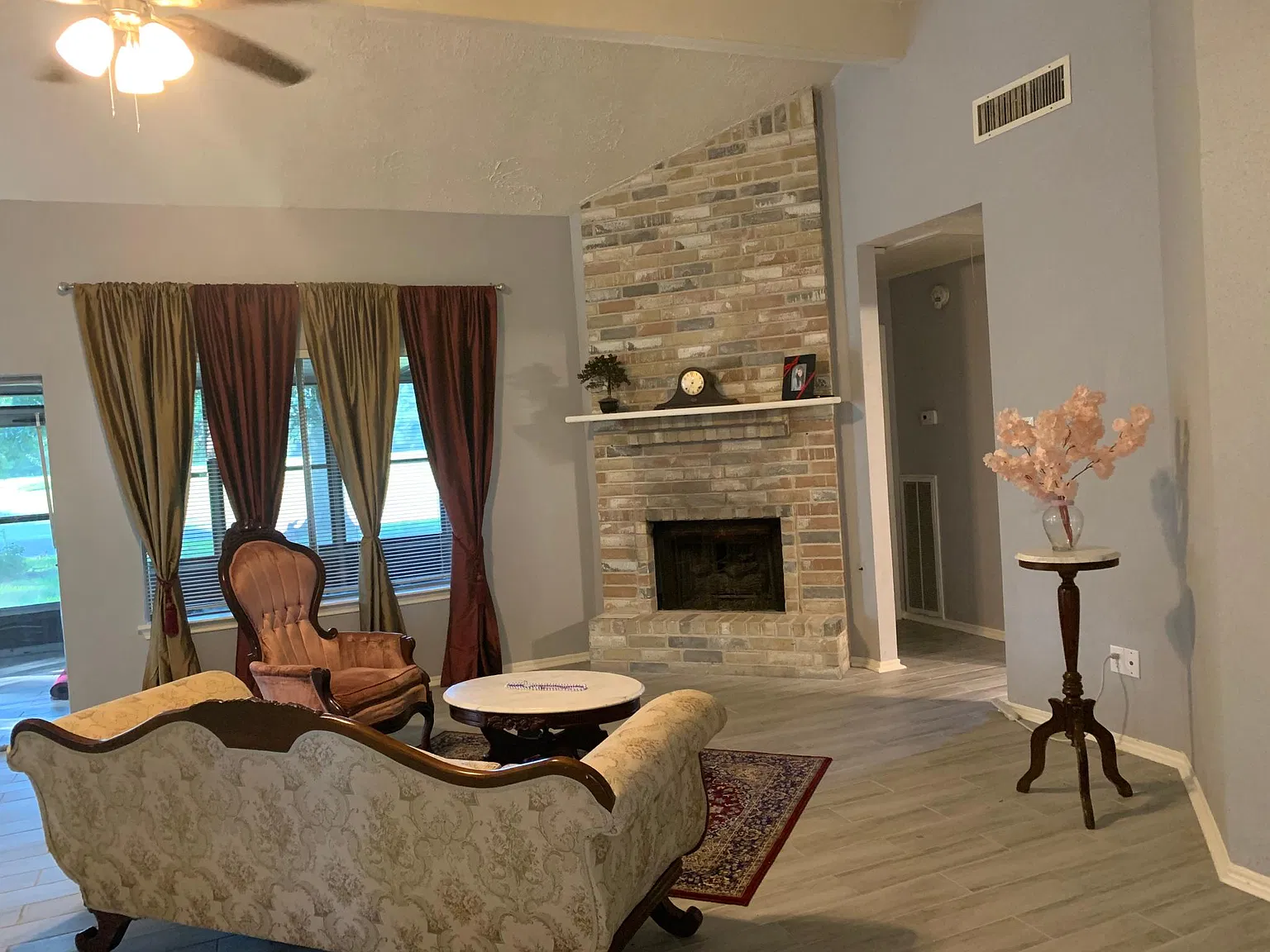 3027 S Peach Hollow Cir — Photo 2