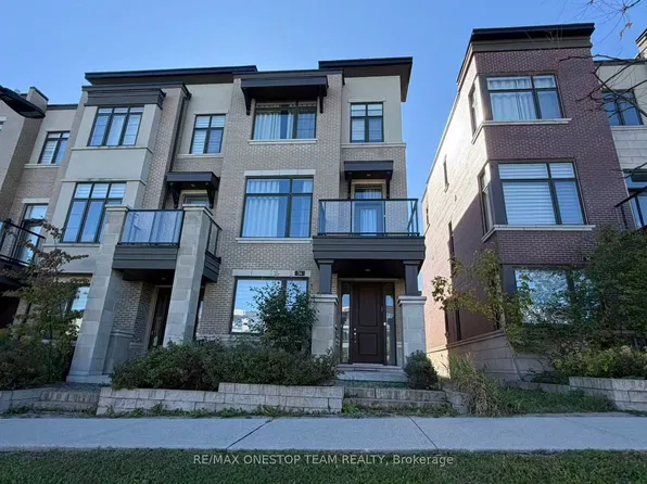 34 Heriot Pl, Vaughan, ON L6A 4Z6