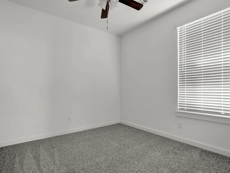 4805 W Sturgeon St — Photo 21