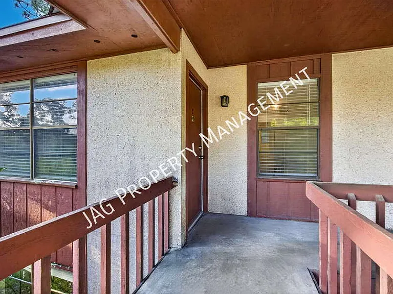 482 Bentwood Ln #C — Photo 26