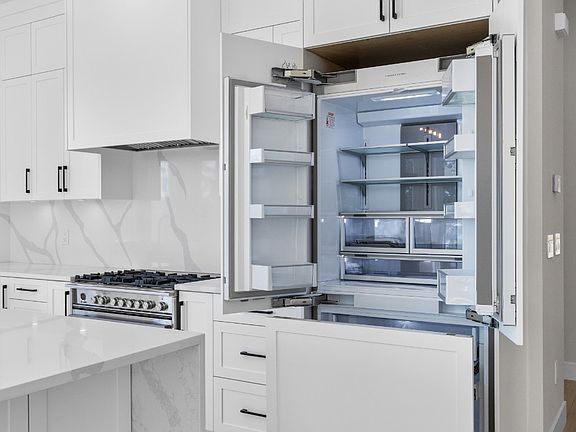 5th image of 6052 Gerrie Rd