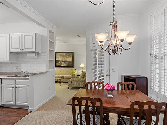 4th image of 8241 Allyns Landing Way APT 301