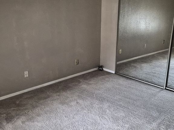5th image of 4400 Hemingway Dr APT 228