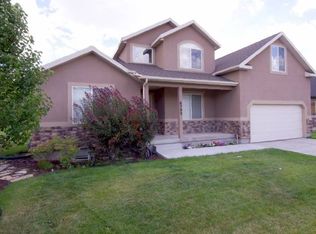 8792 N Clubhouse Ln, Eagle Mountain, UT 84005