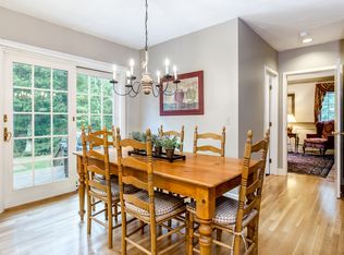 5 Drake Cir, Sharon, MA 02067