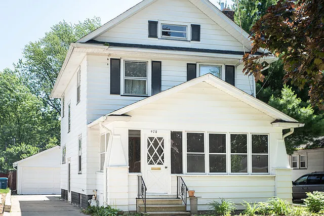 928 Lafayette St photo 1