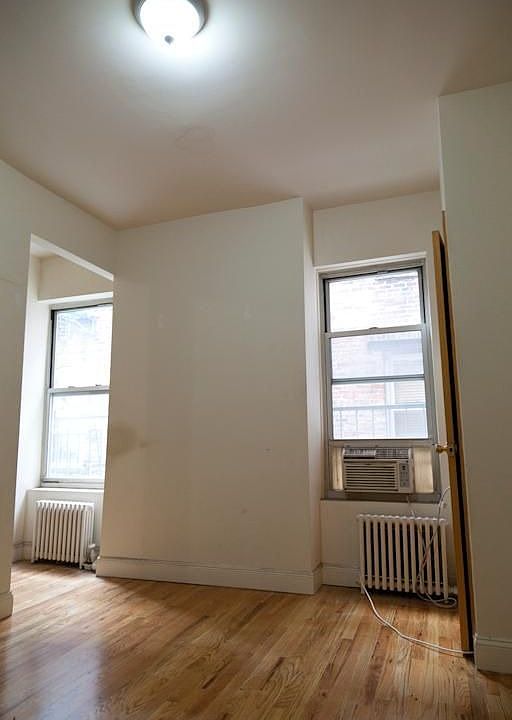 2nd image of 170 Spring St