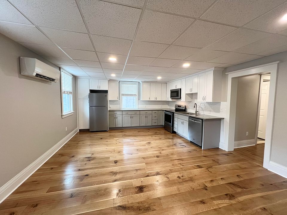 Kitchen / living area
