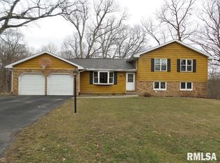 19014 N Pau Hana Ct, Edelstein, IL 61526