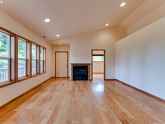 5th image of 2890 Chambers St