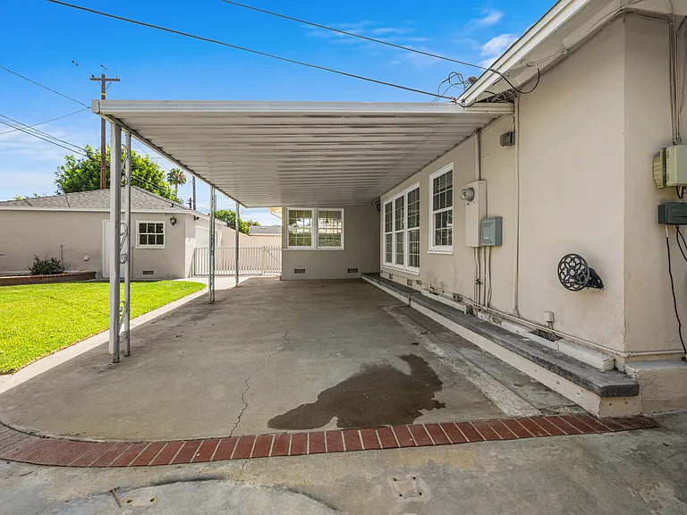 5915 E Rosebay St — Photo 36