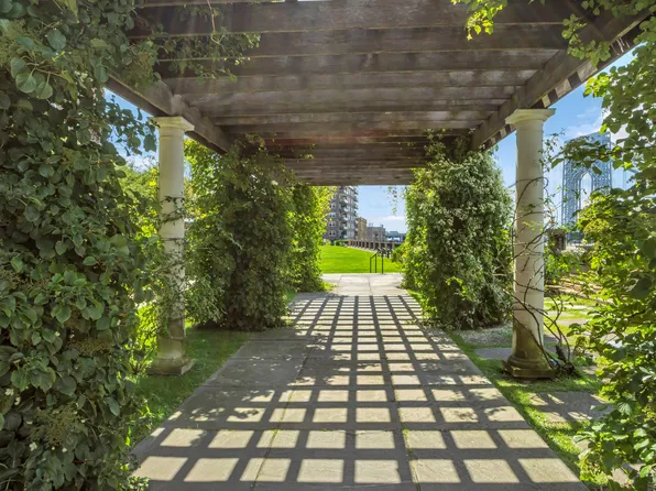 120 Cabrini Boulevard image 20 of 24