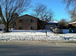 6589 E Fish Lake Rd, Maple Grove, MN 55369