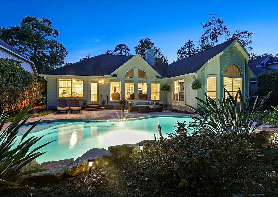 1st image of 58 E Hobbit Glen Dr