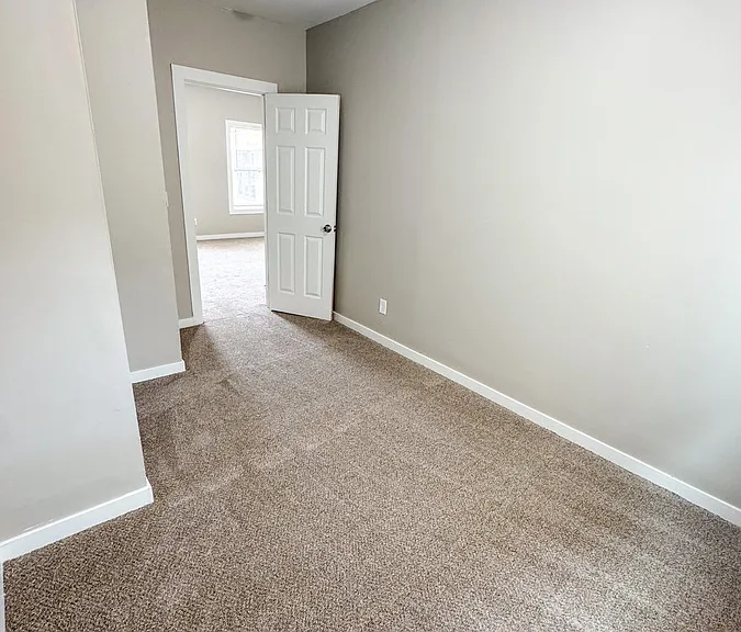 946 Muskegon Ave NW #4 — Photo 17