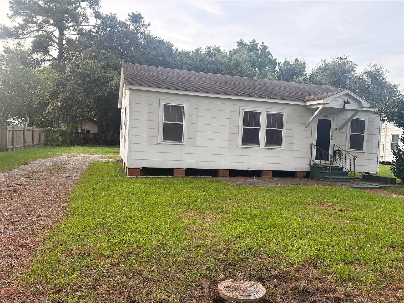 3 bed, 1197 sqft, $1,350 — Photo 1