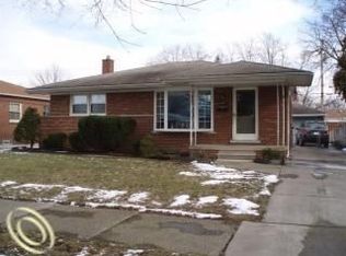 8304 Arnold St, Dearborn Heights, MI 48127