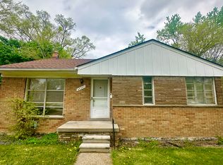 24340 Geneva Ave, Oak Park, MI 48237