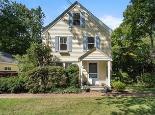 16 Gowell Ln, Weston, MA 02493