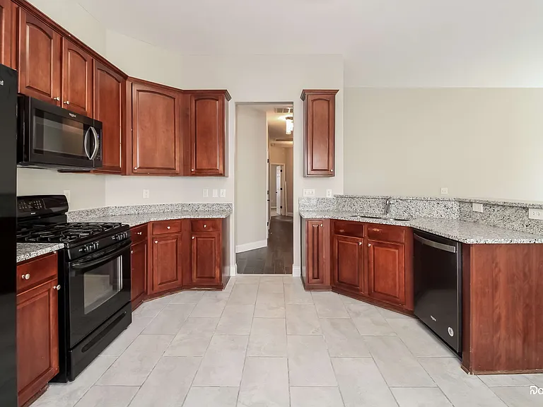 4444 Alexander Rd — Photo 4
