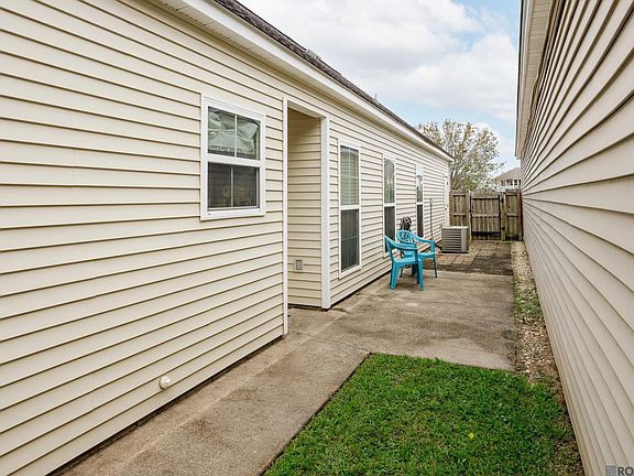 4th image of 40445 Sagefield Ct