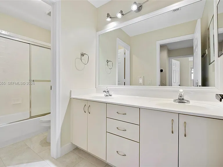 630 Vista Meadows Dr #0 — Photo 33