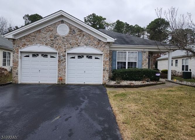 1st image of 167 Brewster Dr