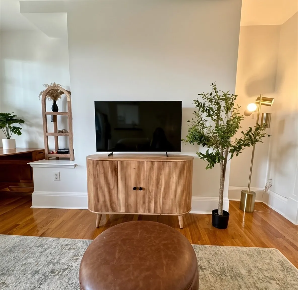 1 bed, 600 sqft, $2,500 — Photo 2
