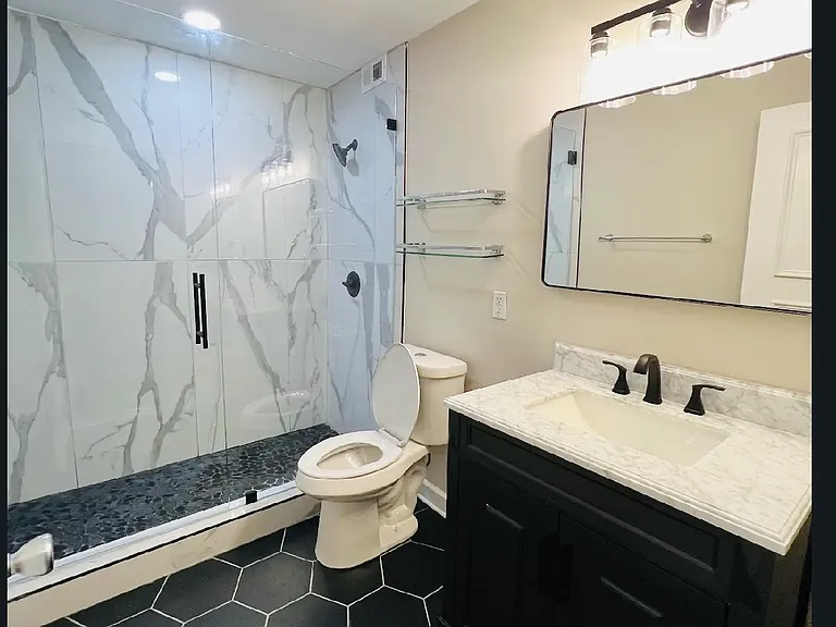 655 Riverside Dr #806A — Photo 14
