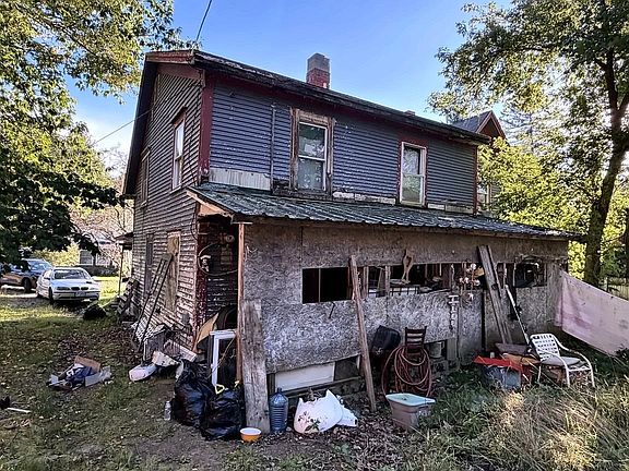 3rd image of 26 prospect Street