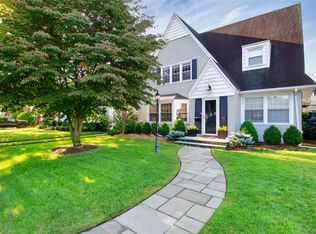 95 Chatham Pl, West Hempstead, NY 11552