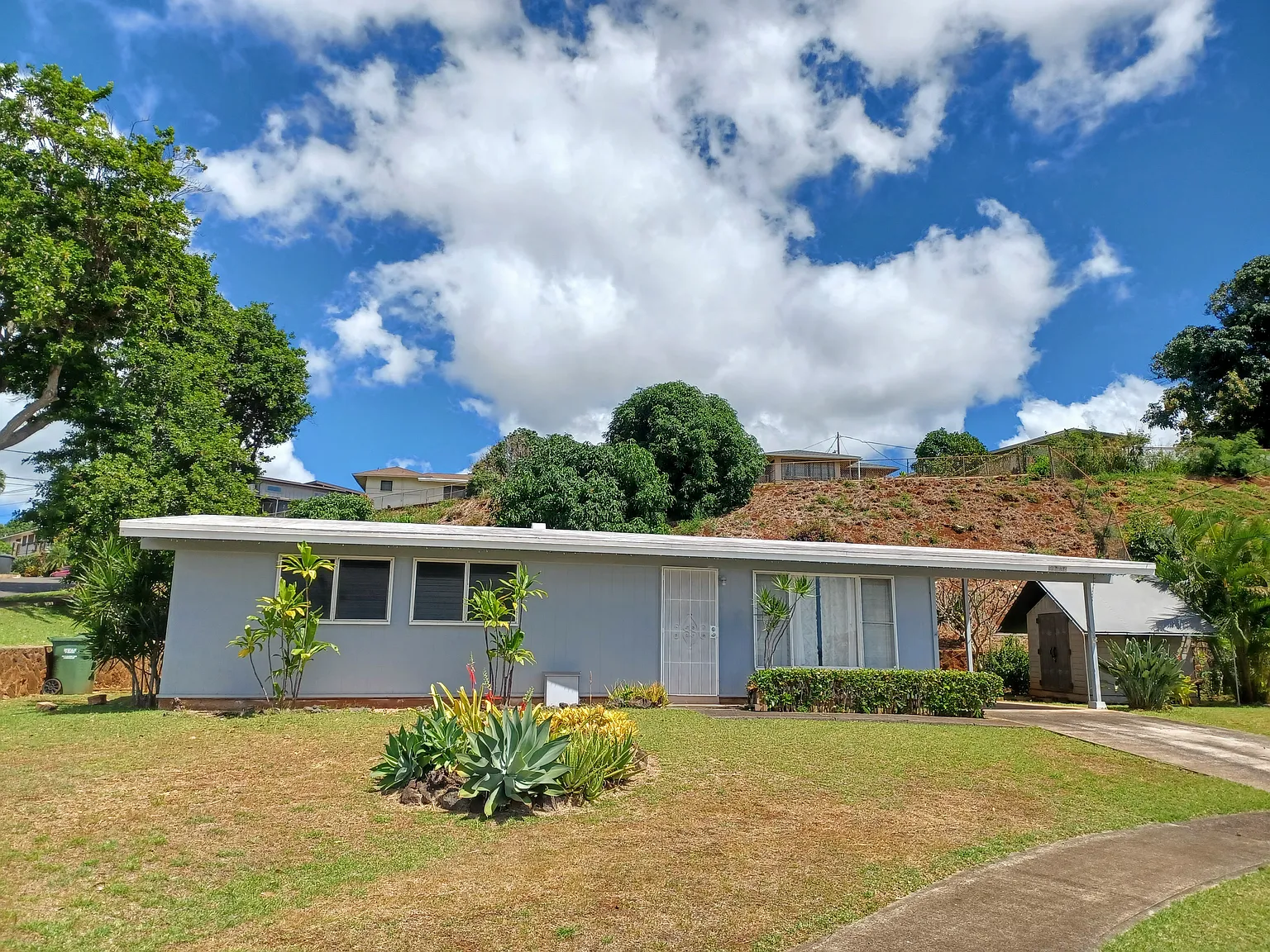 3 bed, 1.5 bath, 1020 sqft, $3,600 — Photo 3