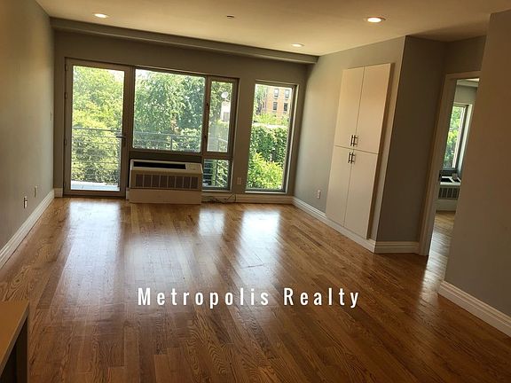 4th image of 2323 Astoria Blvd APT 3R