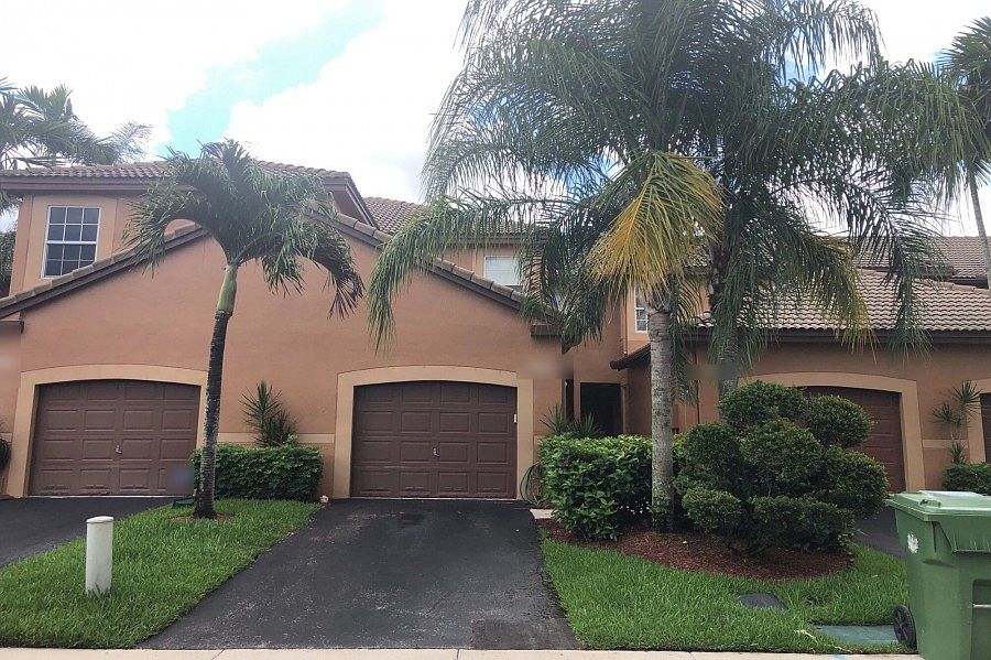 1st image of 1468 Veracruz Ln
