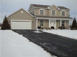 5619 Jeffrey Dr, Lockport, NY 14094