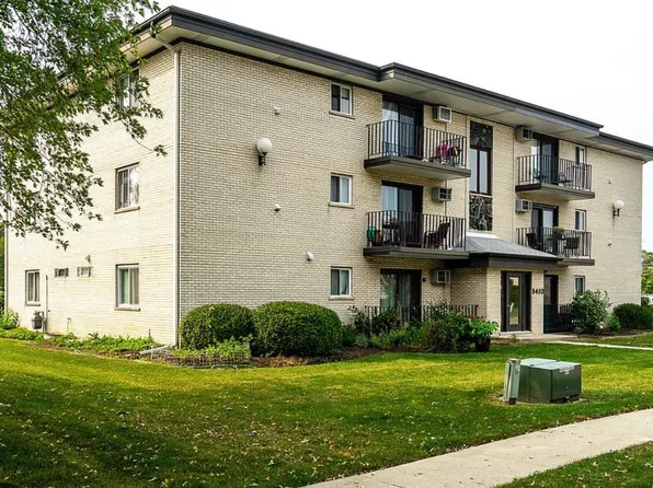 8410 Captons Ln APT 204, Darien, IL 60561