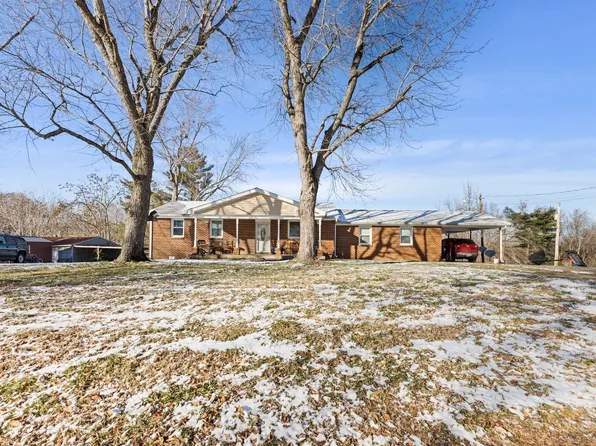 626 Danley Rd, Charlotte, TN 37036