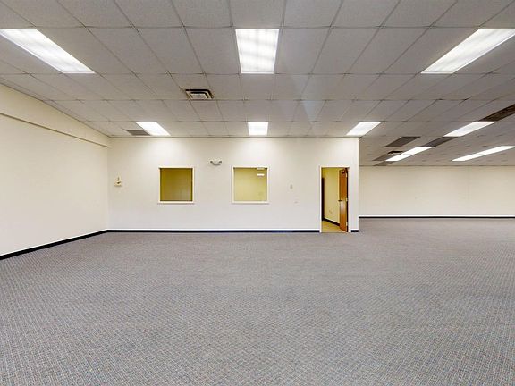 3rd image of 7350 Liberty Way