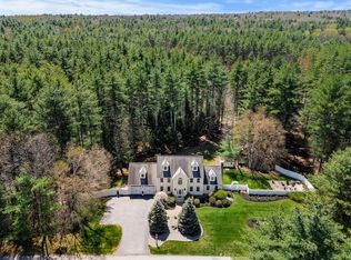 19 Powhatan Rd, Pepperell, MA 01463