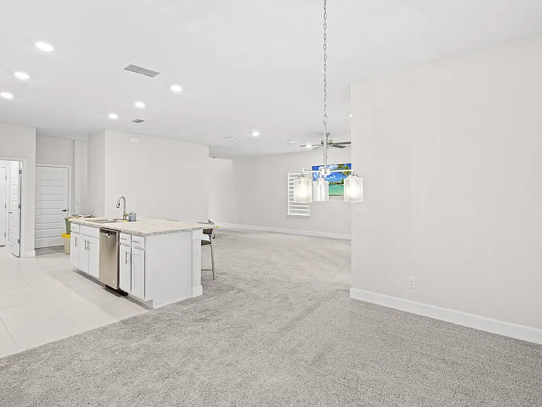 692 NE Turtleback Trl — Photo 18