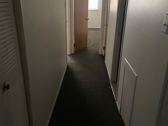 2nd image of 2538 Faunce St #1