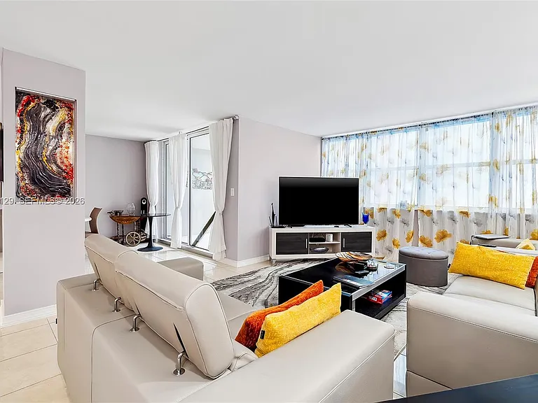 1400 S Ocean Dr #802 — Photo 12