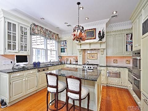 5th image of 5 Meadow Creek Ct