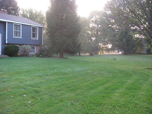 2nd image of 7215 Van Buren Rd