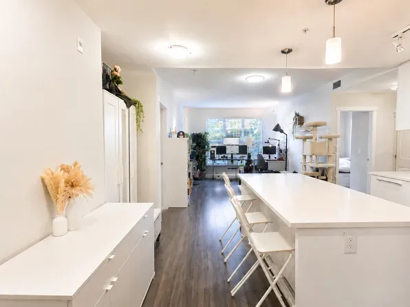9551 Alexandra Rd #112, Richmond, BC V6X 0S6