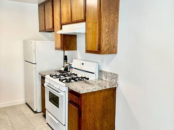3rd image of 1603 W 224th St #7