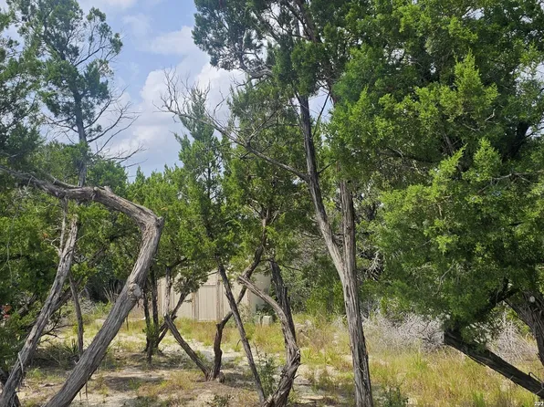 9,10 Elmhurst Dr LOT 9-10, Lakehills, TX 78063