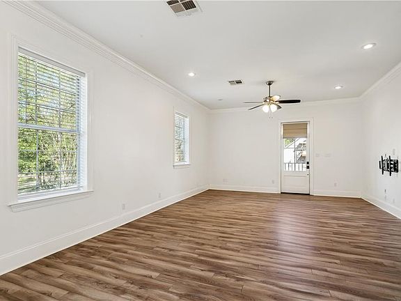 3rd image of 18100 Cusachs Dr