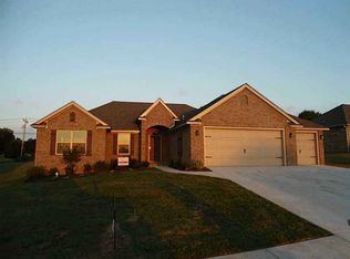 308 Caseys Ct, Lavaca, AR 72941